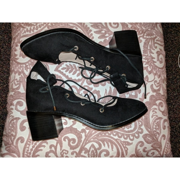 ASOS Shoes - ASOS▪️Lace up chunky heels ASOS Shoes - ASOS▪️Lace up chunky heels
